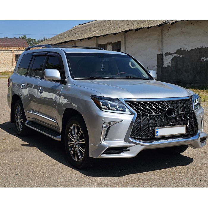 Комплект мини-рестайлинга по модели 2008-2015 на TRD Sport (бампер, фары) для Lexus LX570 / 450d