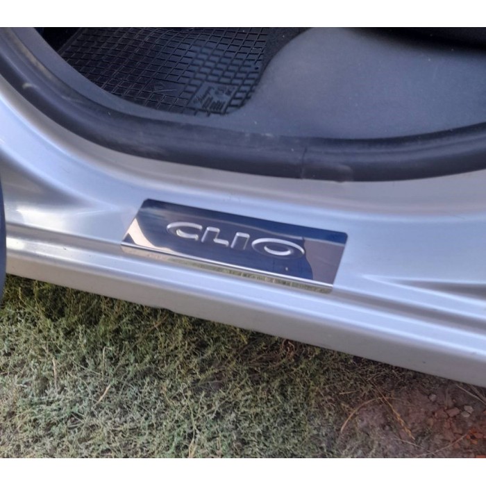 Накладки на пороги Carmos (4 шт, нерж.) для Renault Clio IV 2012-2019 гг