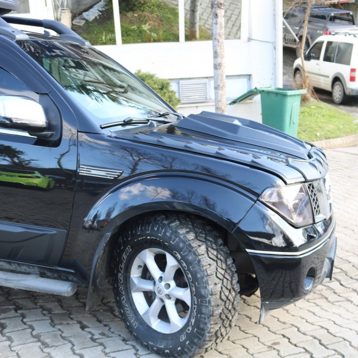 Комплект накладок на капот DRAGON (3 шт) для Nissan Navara 2006-2015 рр