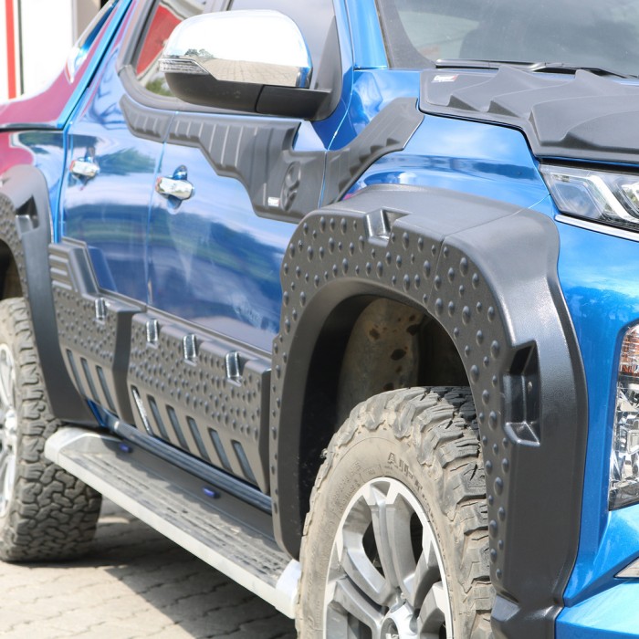 Розширювачі колісних арок V2 (2019-2025, EuroCap) для Mitsubishi L200 рр