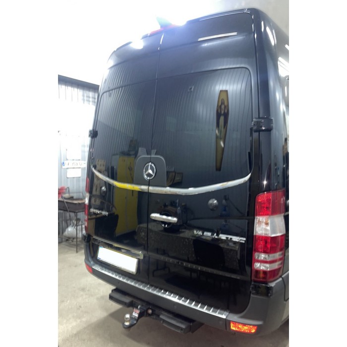 Кромка заднього скла Carmos (2 шт, нерж) для Mercedes Sprinter W906 2006-2018 рр