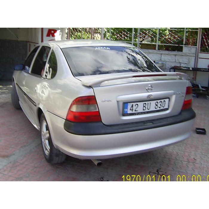 Спойлер Ісіклі (під фарбування) для Opel Vectra B 1995-2002 рр