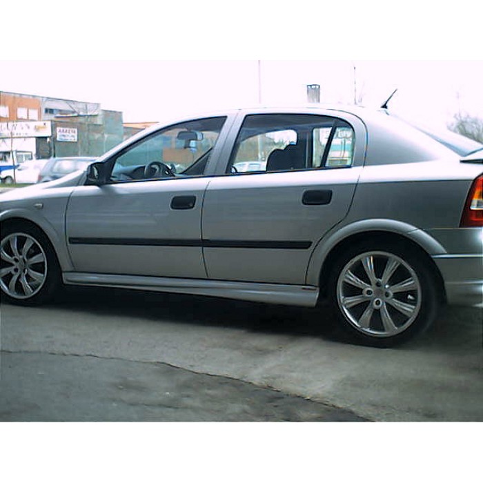 Бічні пороги HB (під фарбування) для Opel Astra G classic 1998-2012 рр