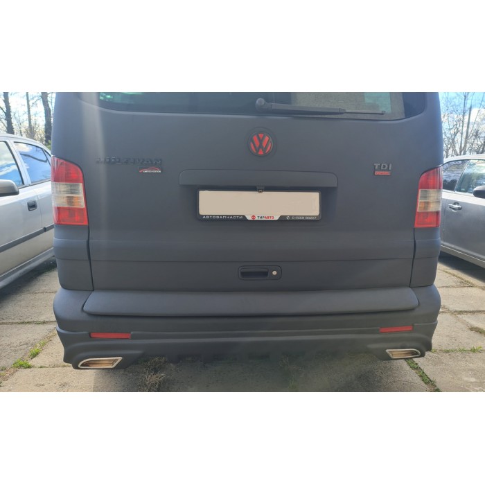 Пластикова накладка на багажник (під фарбування) для Volkswagen T5 Transporter 2003-2010 рр