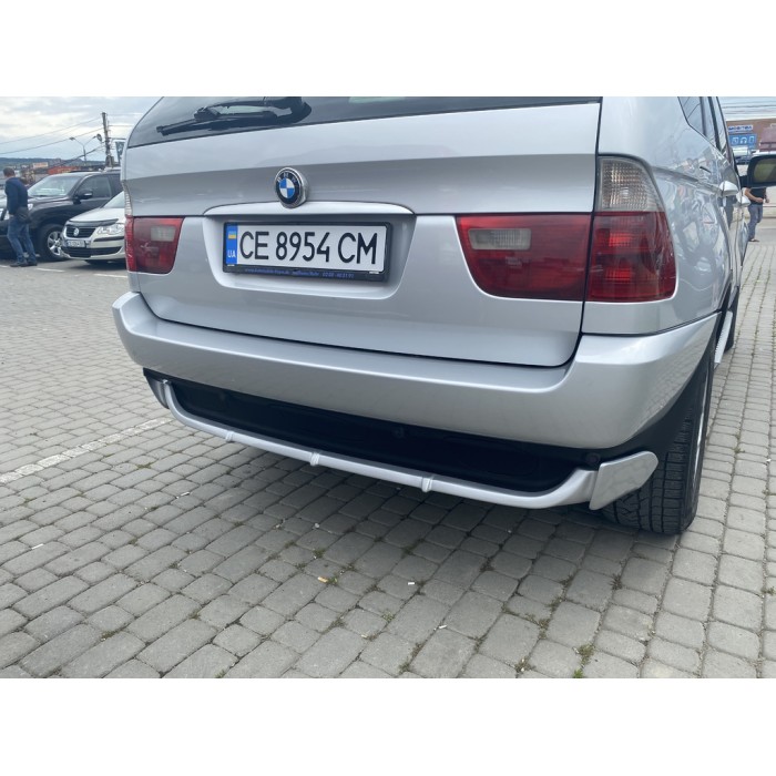 Накладка на задній бампер (під фарбування) для BMW X5 E-53 1999-2006 рр