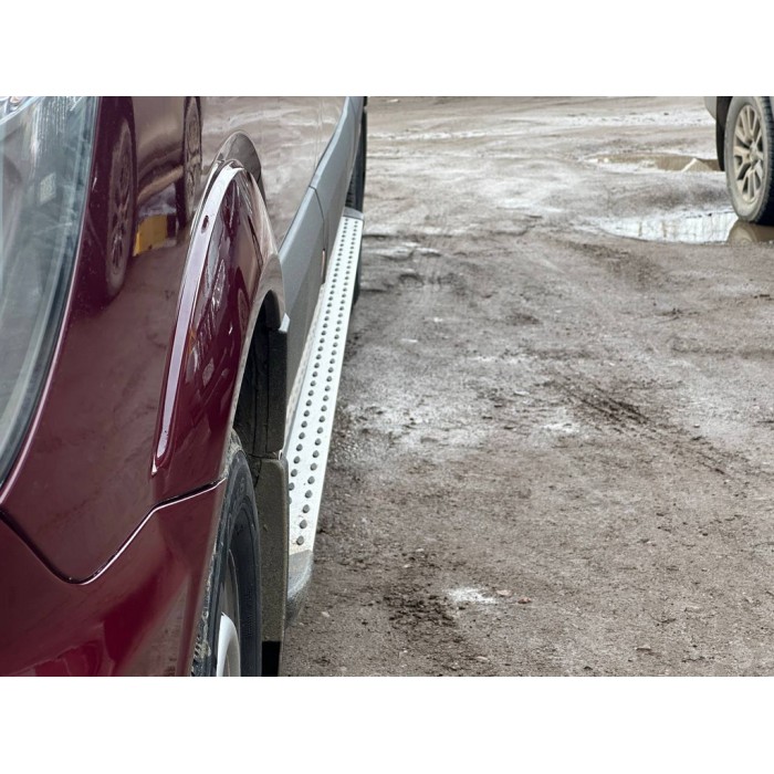Бокові пороги DOT-Line (2 шт., Алюм.) Середня база для Mercedes Sprinter W906 2006-2018 рр
