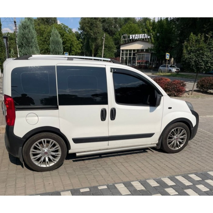 Накладки на арки (4 шт, чорні) 1 двері металеві для Peugeot Bipper