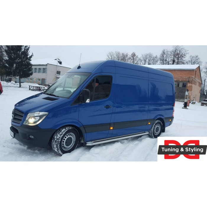 Боковые пороги Premium (2 шт., нерж.) d60, Long/ExtraLong для Mercedes Sprinter W906 2006-2018 гг