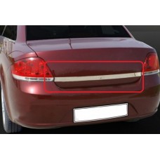 Накладка на кришку багажника 2006-2012 (нерж) З діркою під ключ для Fiat Linea рр