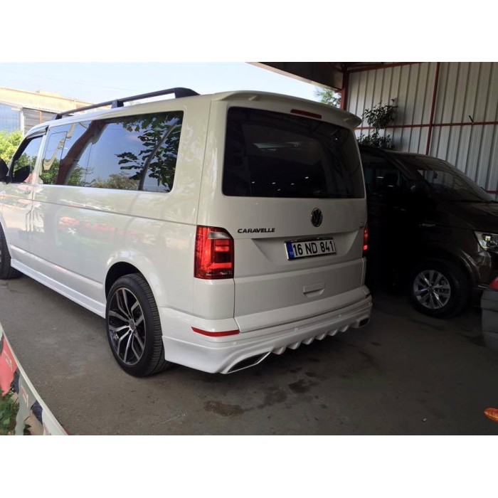 Накладка на задній бампер AMG-style (під фарбування) для Volkswagen T6