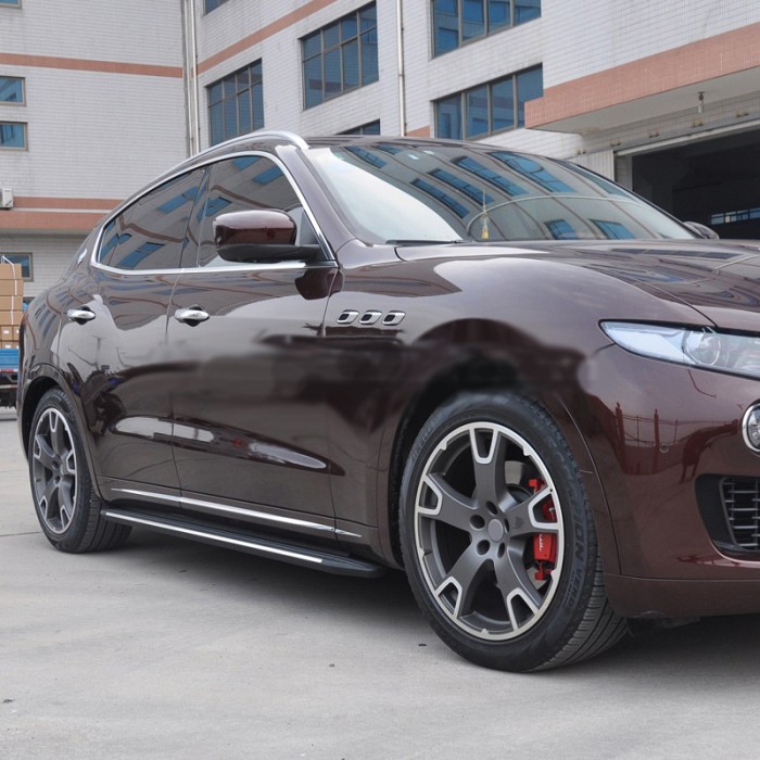 Боковые подножки OEM-V1 (2 шт) для Maserati Levante