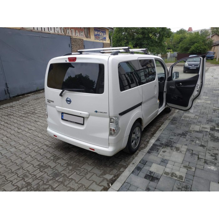 Рейлінги ХРОМ 164 см, Чавунні ніжки для Nissan NV200 2009- рр