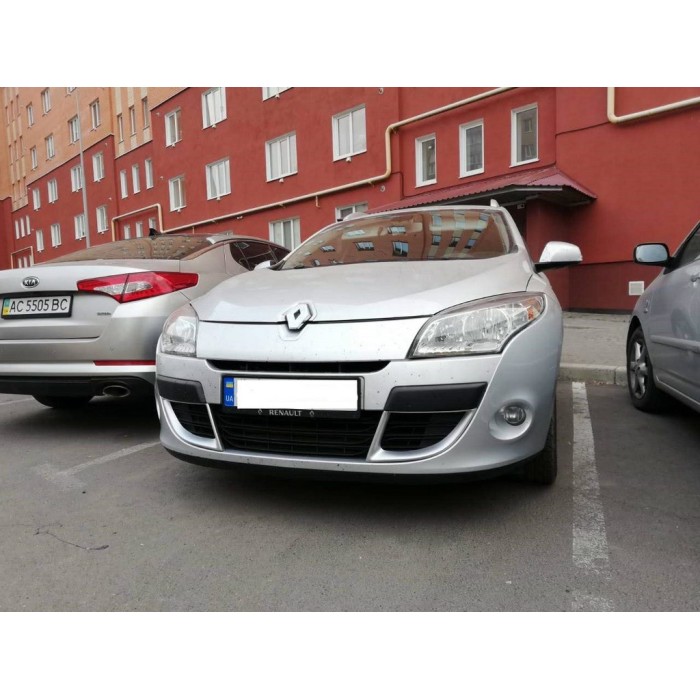 Накладки в бампер (2008-2012, 2 шт, під фарбування) для Renault Megane III рр