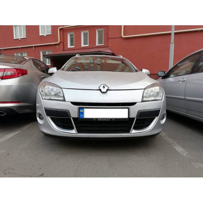 Накладки в бампер (2008-2012, 2 шт, під фарбування) для Renault Megane III рр