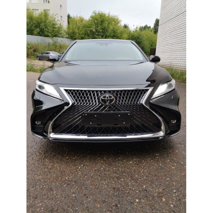 Комплект обвісів Lexus LS style для Toyota Camry 2018-2023 рр