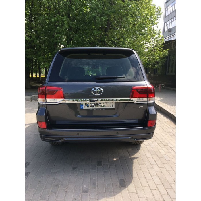 Комплект обвісів 2016-2025 (Executive 2016) Білий колір для Toyota Land Cruiser 200