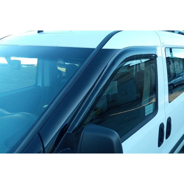 Вітровики (2 шт, HIC) для Fiat Doblo II 2010-2022 рр