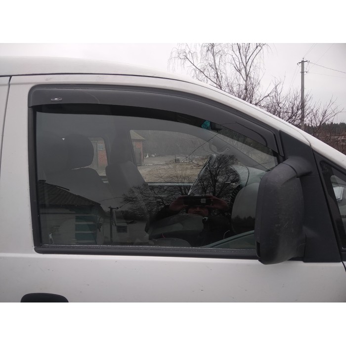 Вітровики (2 шт, HIC) для Hyundai H200, H1, Starex 1998-2007 рр