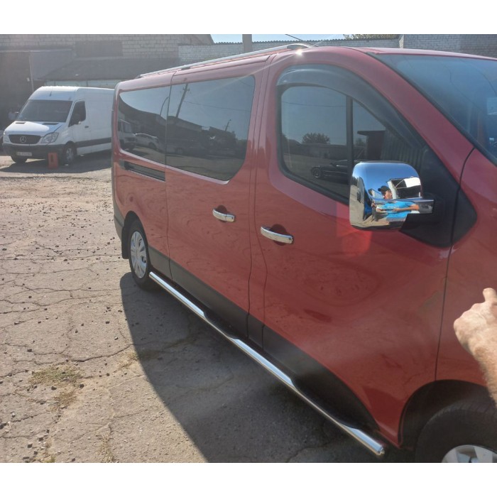 Вітровики (2 шт, HIC) для Renault Trafic 2015- рр