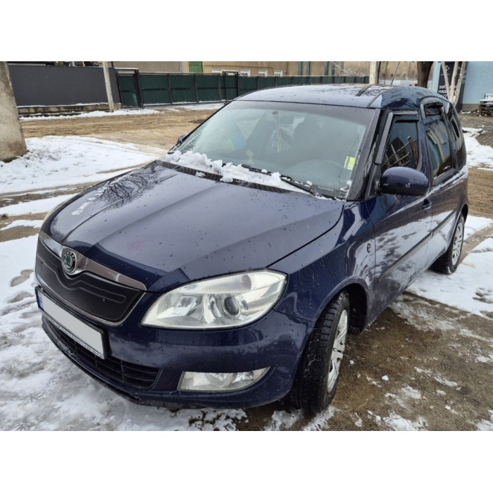 Зимова накладка на решітку (2010-2025, верхня) Матова для Skoda Roomster рр