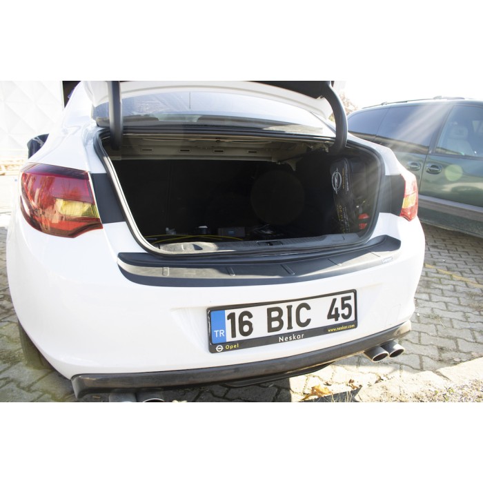 Накладка на задній бампер EuroCap (Sedan, ABS) для Opel Astra J 2009-2015 рр