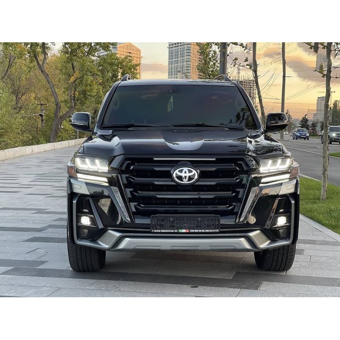 Передні фари 2016-2025 (LX-Design) для Toyota Land Cruiser 200