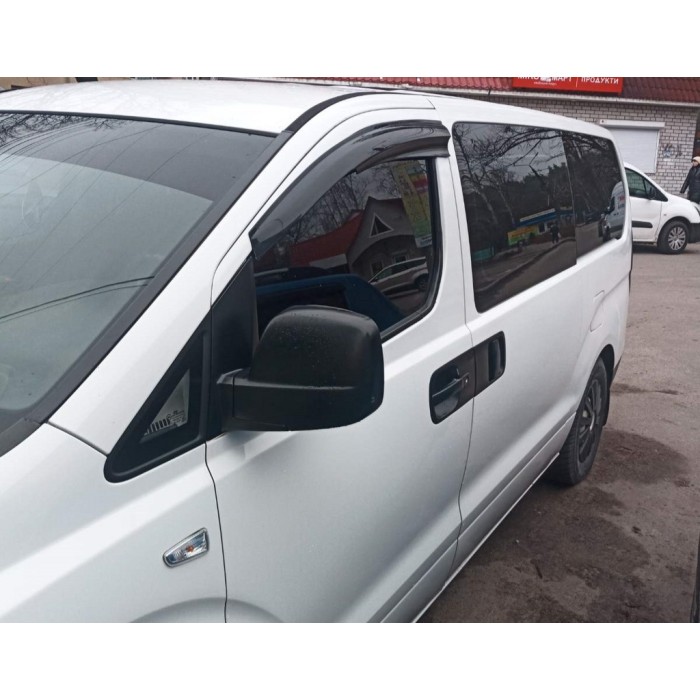 Вітровики (2 шт., Sunplex Sport) для Hyundai H300, H1, Starex 2008-2020 рр