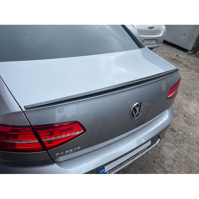 Спойлер LIP (Sunplex, чорний) (115,8см * 6,3см) для Volkswagen Passat B8 2015-2023 рр