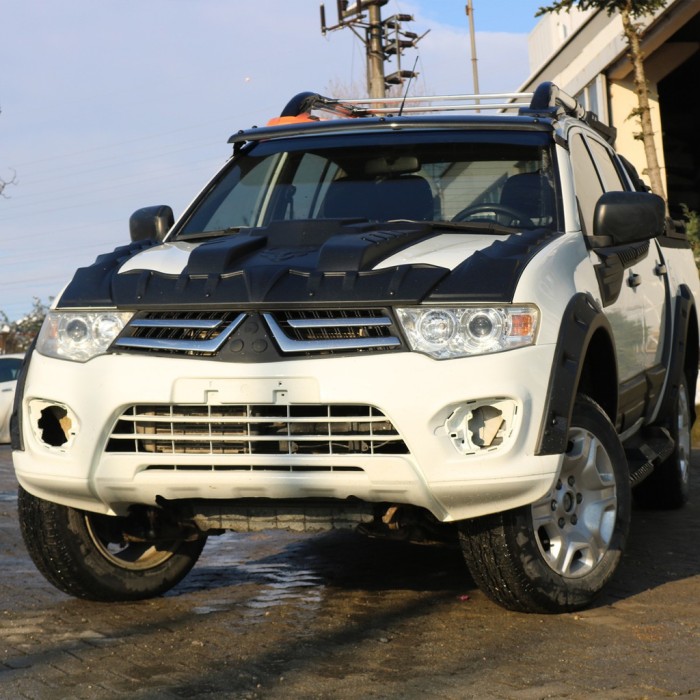 Накладка на капот V1 (ABS) для Mitsubishi L200 2006-2015 рр