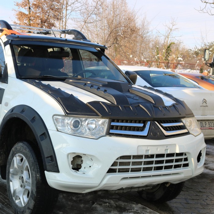 Накладка на капот V1 (ABS) для Mitsubishi L200 2006-2015 рр