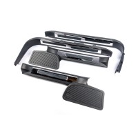 Пороги пластиковые с подсветкой (черные) для Toyota Land Cruiser 200