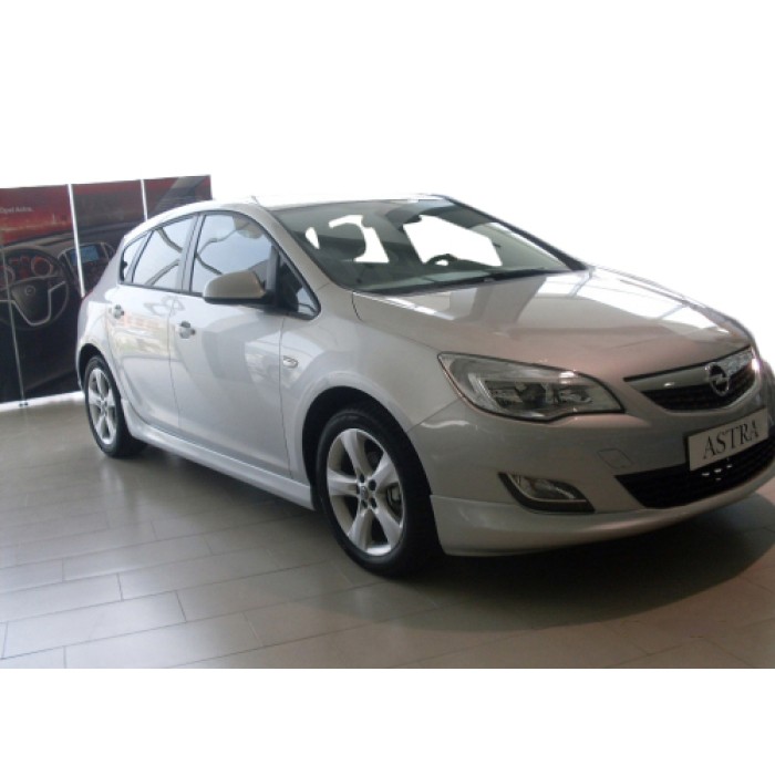 Бічні спідниці HB/SW (під фарбування) для Opel Astra J 2009-2015 рр