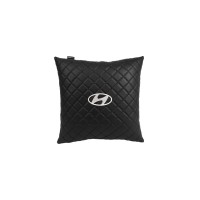 Подушка в авто EVAtech ECO 40x40 см Hyundai чорна з чорною ниткою SPBCSBBV012